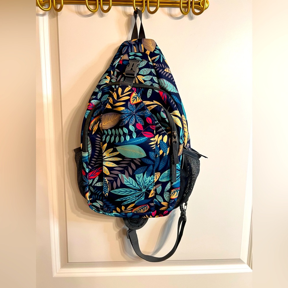 G4Free Sling Bag RFID Blocking Sling Backpack Crossbody